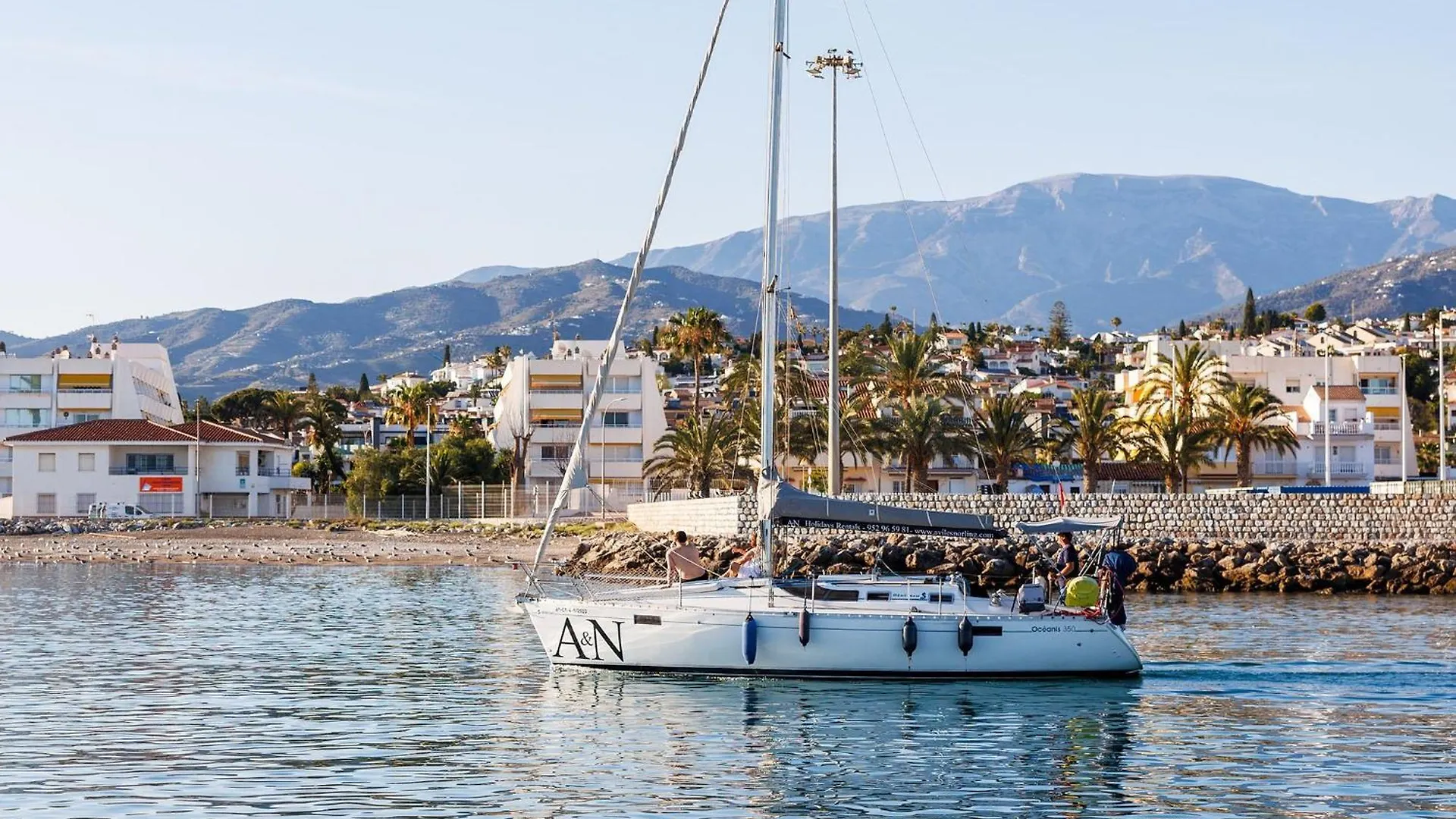A&N La Vega 14, Torre Del Mar contacts